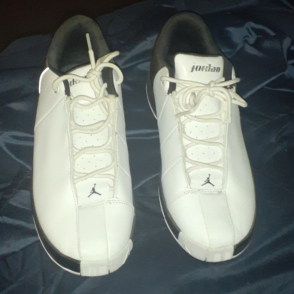 Brand New Jordan Boys Shoes Size 7 - Picture 5 of 9